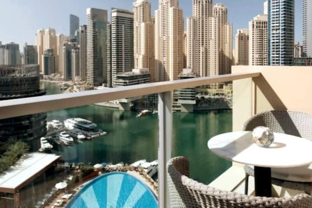 Jw Marriott Hotel Marina Residence Dubaj Exteriér fotografie